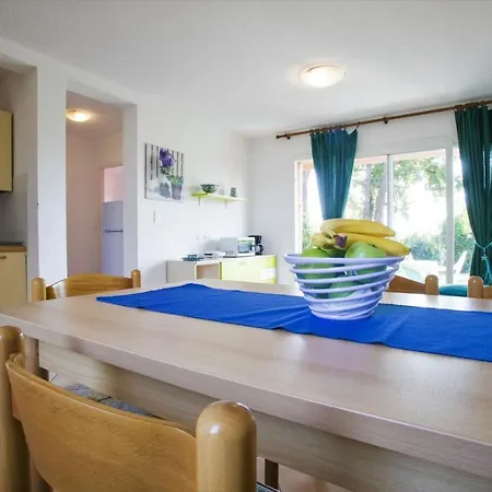 Apartment 6 People 150 M From The